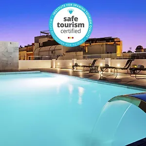 One Shot Conde Torrejon Hotel Sevilla